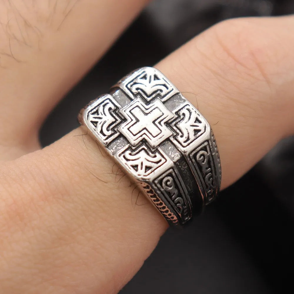Retro Knight Shield Cross Ring