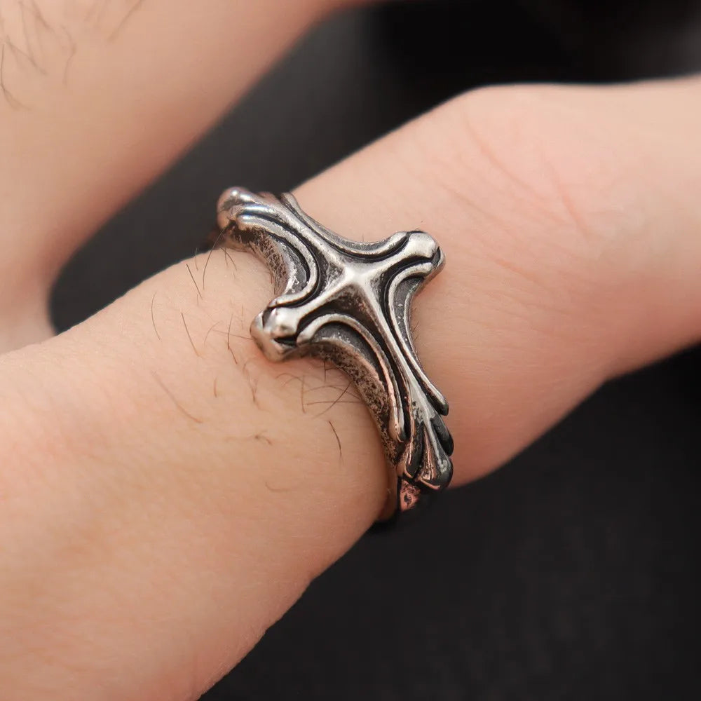 Retro Knight Shield Cross Ring