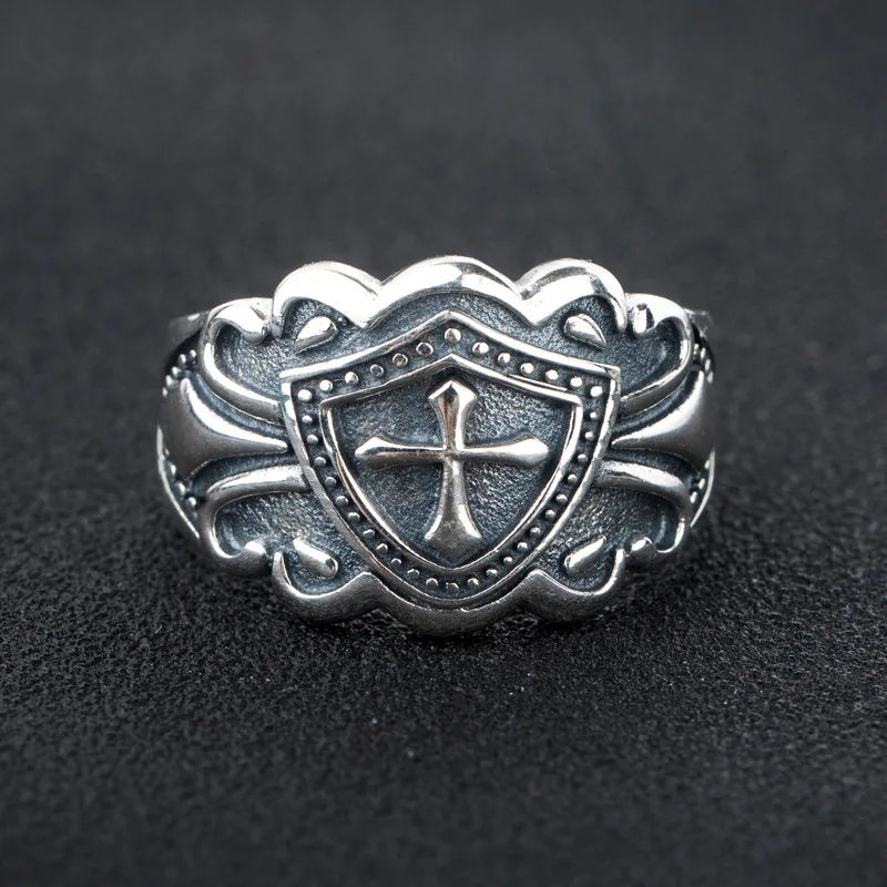 Retro Knight Shield Cross Ring