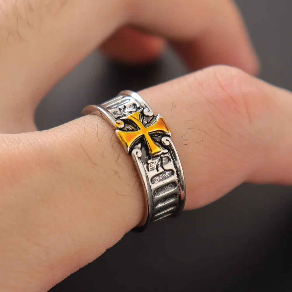 Retro Knight Shield Cross Ring
