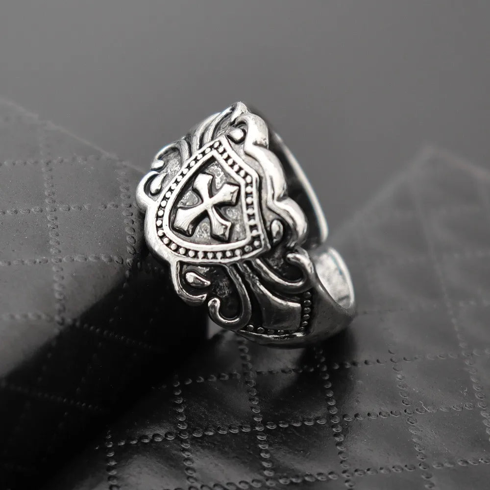 Retro Knight Shield Cross Ring