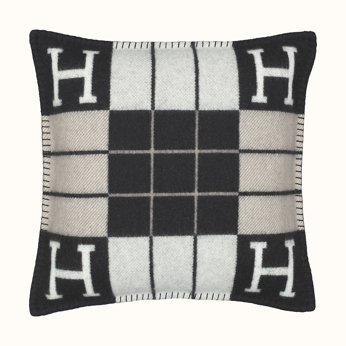 H MONO PILLOW